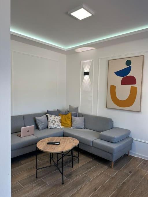 Tivat Apartment Exterior photo